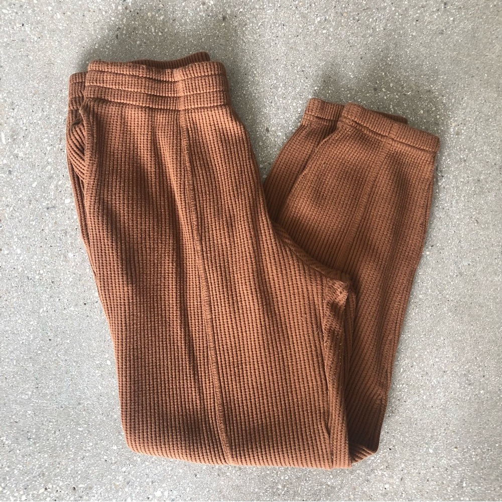 F21 Women’s Ribbed Joggers (L)